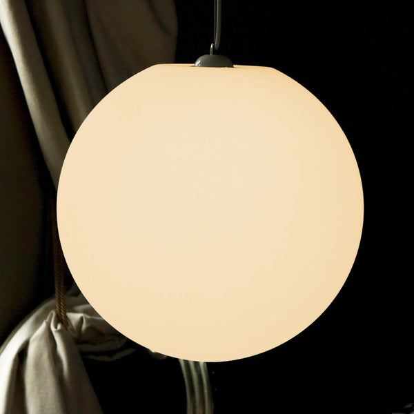 Grosse Pendellampe, 40cm hängende Lichtkugel, LED warmweiss E27