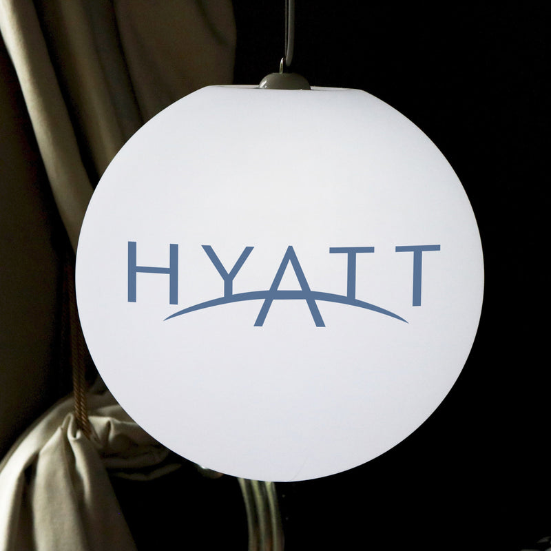 Leuchtreklame, personalisierte Deckenleuchte massgeschneidert, LED Hängelampe E27 Ball mit Logo 60cm